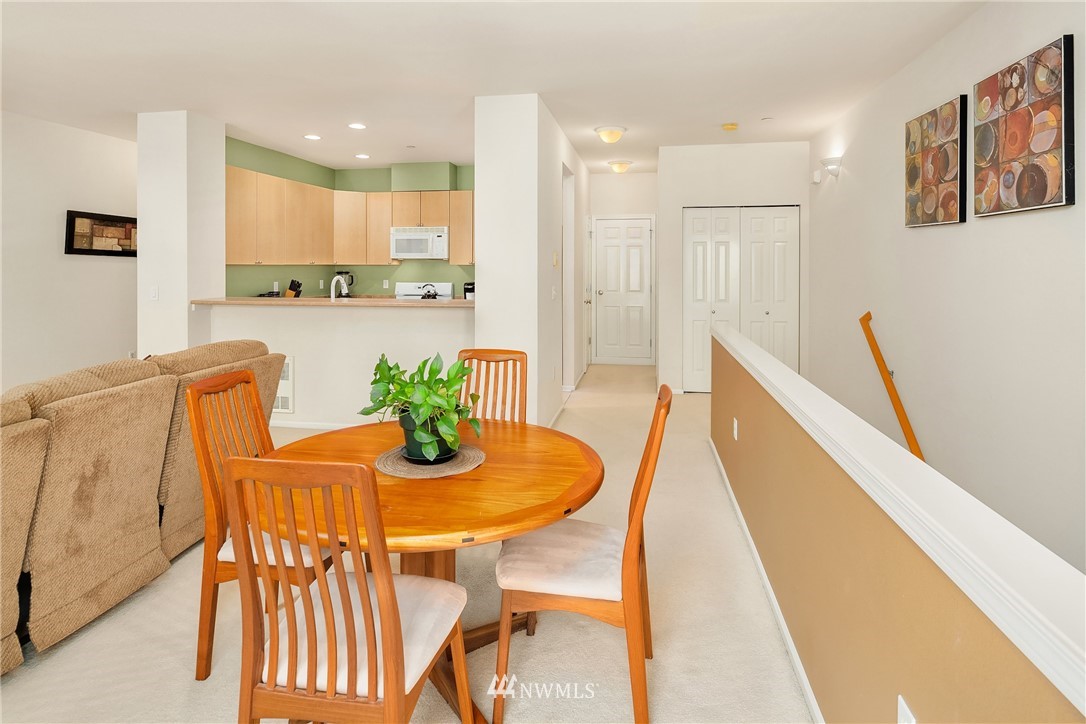 4818 Davis Place South, Unit A Renton, WA 98055 - Photo 5 of 16 Gallery Image 5