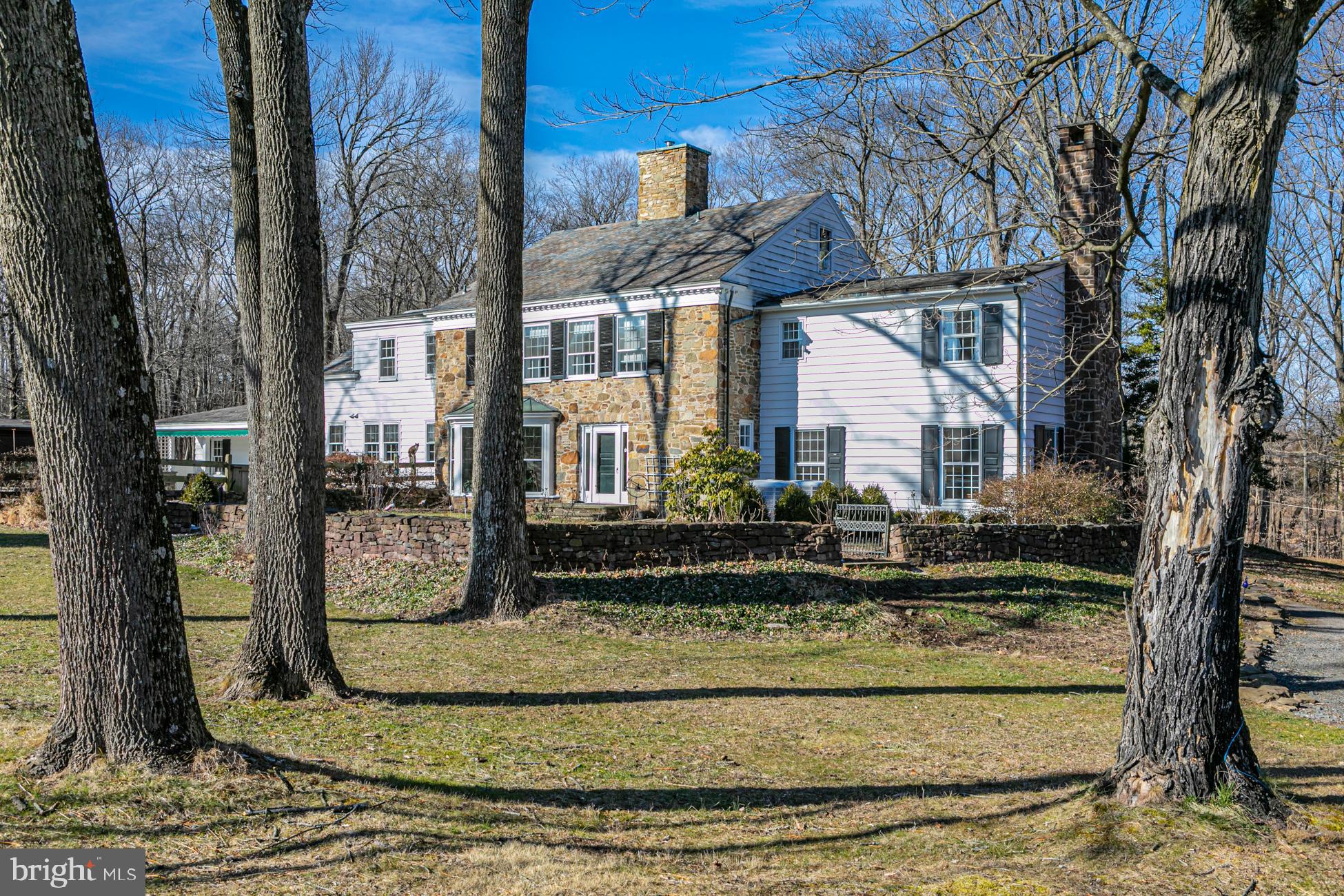 210 Woosamonsa Road Pennington, NJ 08534 - Photo 5 of 54