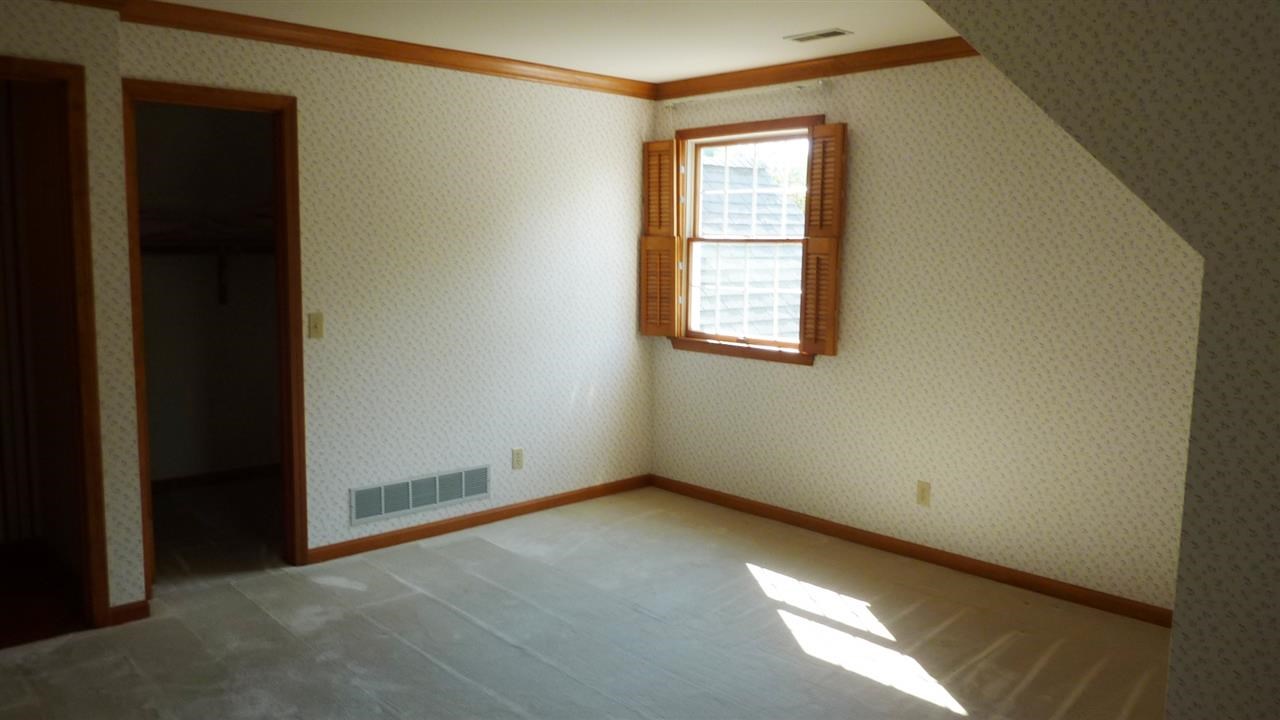 7512 Newburgh Road Evansville, IN 47715 - Photo 23 of 30 Gallery Image 23