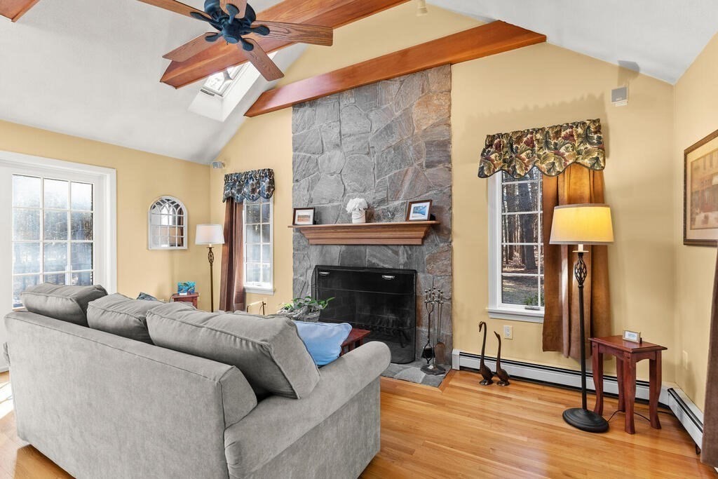 11 Merrills Way Rowley, MA 01969 - Photo 14 of 38 Gallery Image 14
