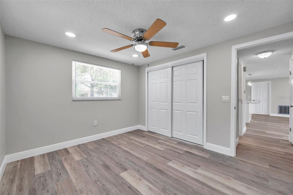 10900 Queens Road Port Richey, FL 34668 - Photo 15 of 20 Gallery Image 15
