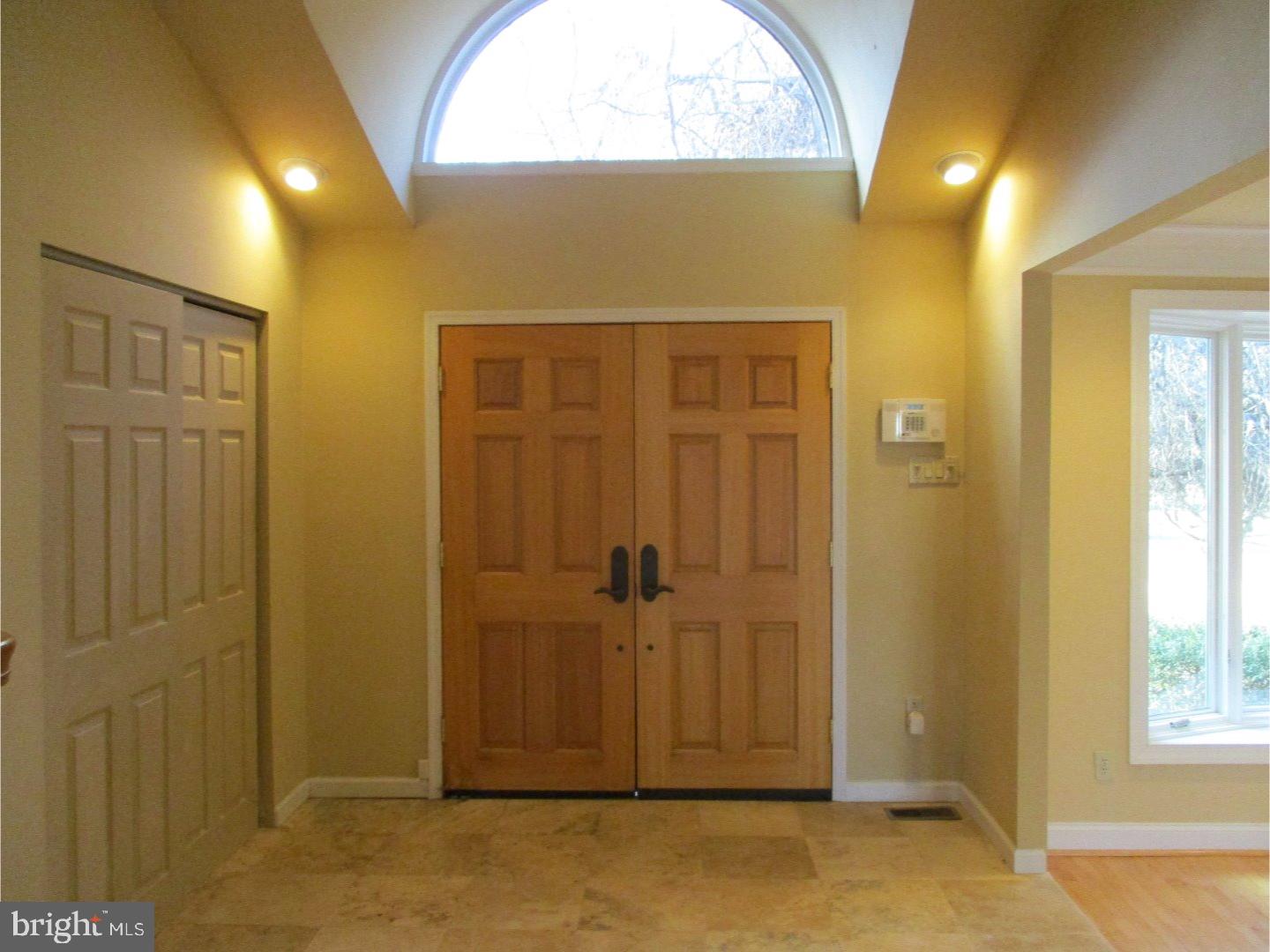 58 Michael Road Holland, PA 18966 - Photo 2 of 23 Foyer