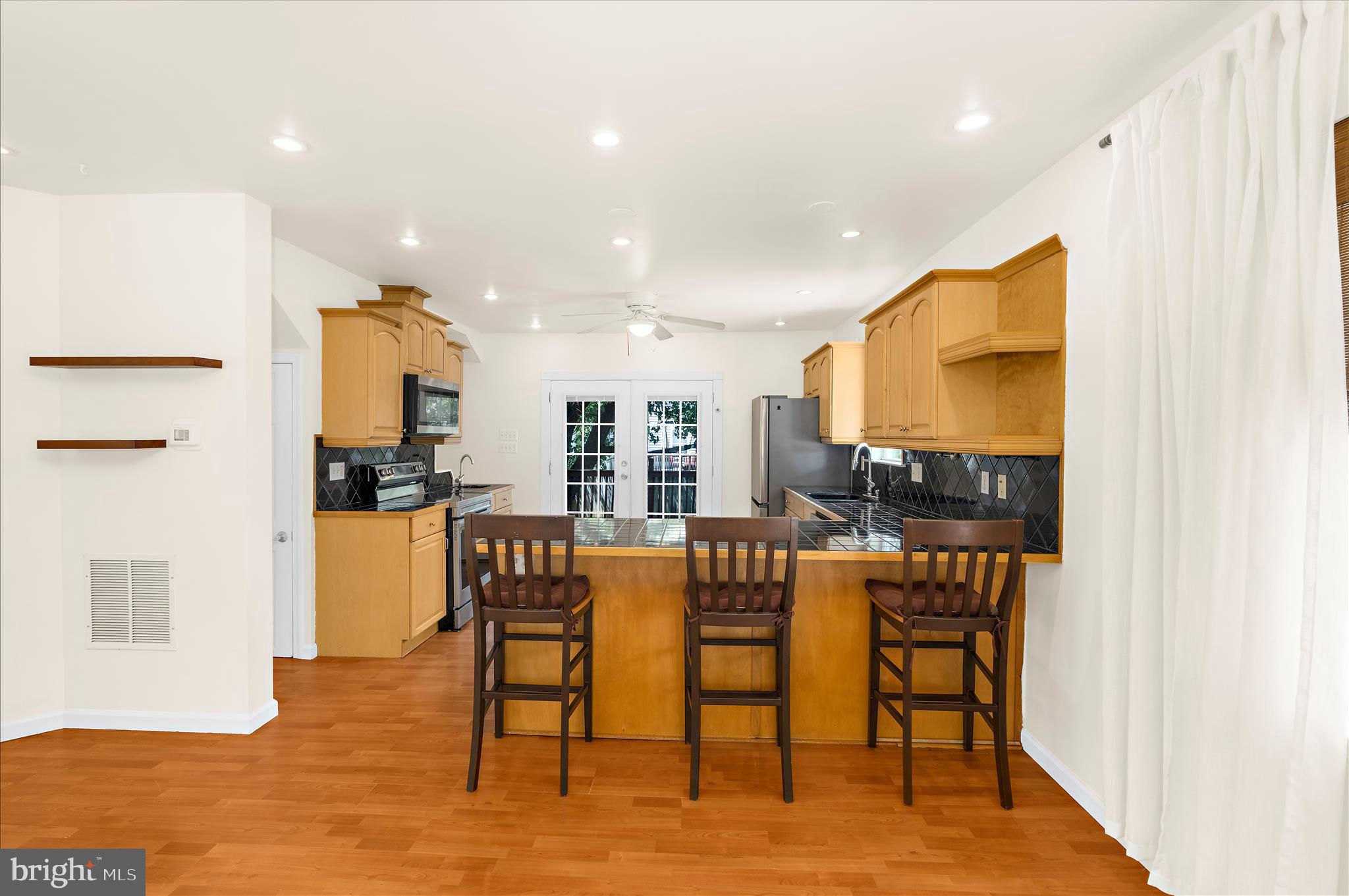 1906 Ridgeville Road Edgewater, MD 21037 - Photo 9 of 35