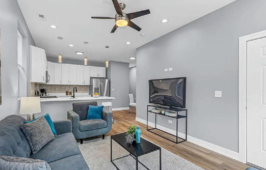 4155 South Prairie Avenue Chicago, IL 60653 - Photo 4 of 10