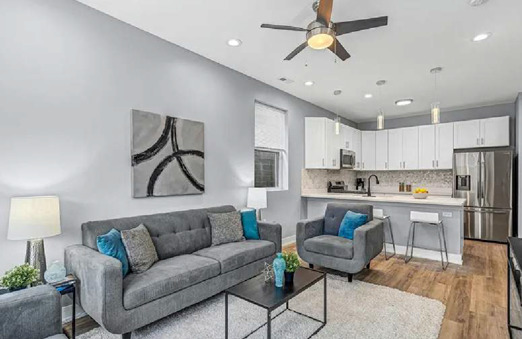 4155 South Prairie Avenue Chicago, IL 60653 - Photo 5 of 10