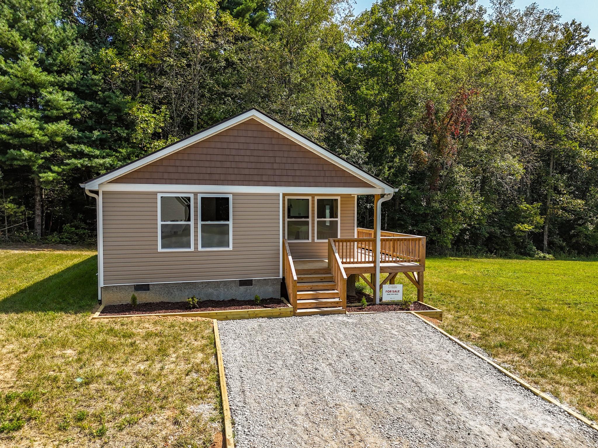 251 Tuttle Road Hendersonville, NC 28792 - Photo 31 of 36 Gallery Image 31