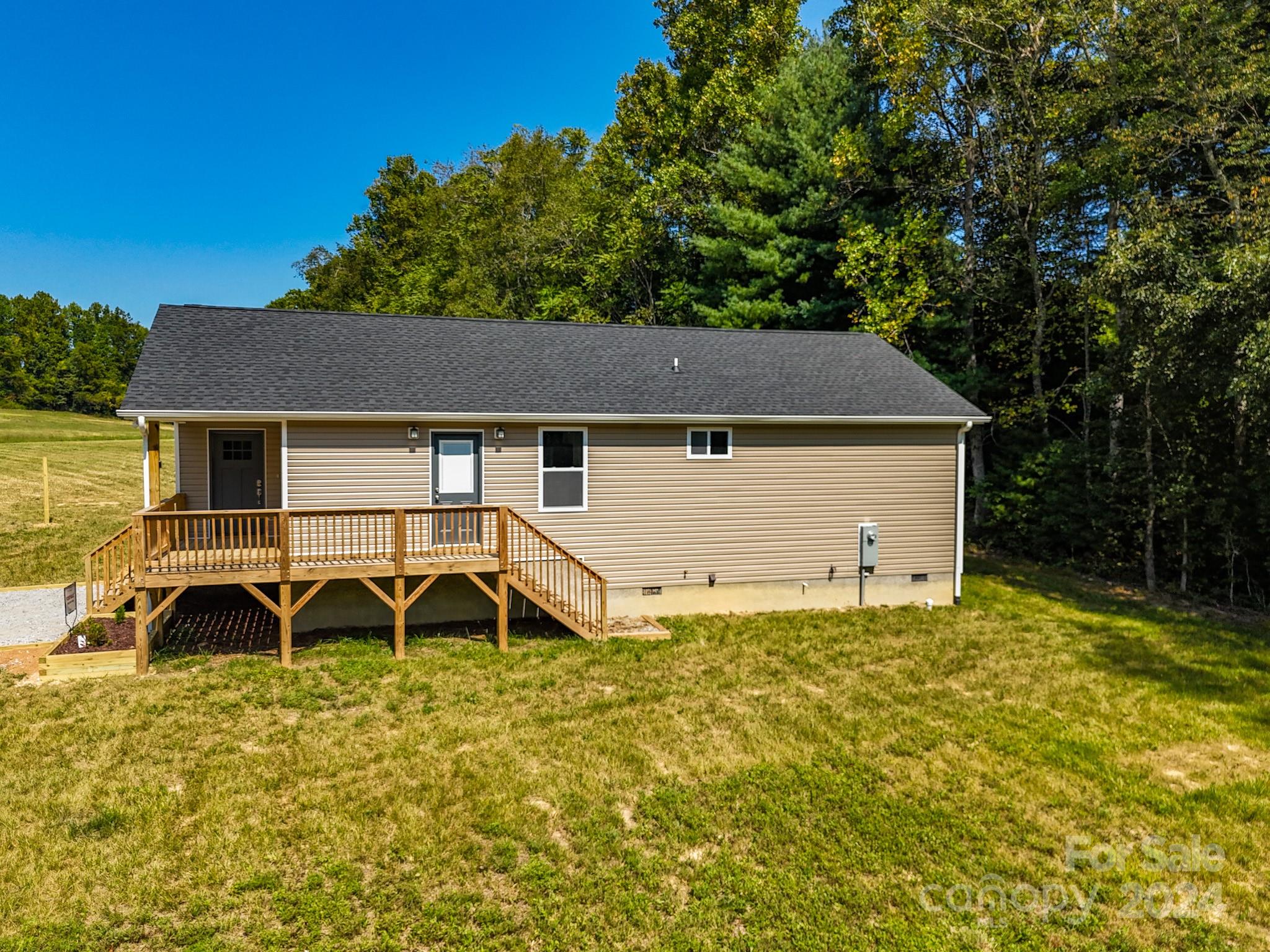 251 Tuttle Road Hendersonville, NC 28792 - Photo 32 of 36 Gallery Image 32