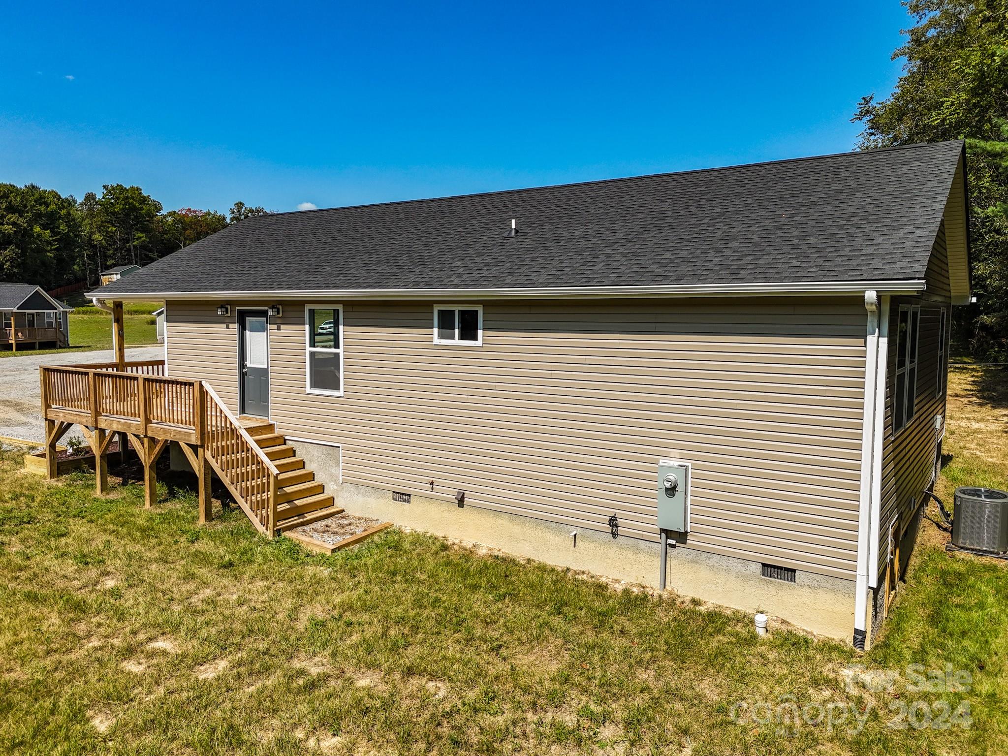 251 Tuttle Road Hendersonville, NC 28792 - Photo 33 of 36 Gallery Image 33