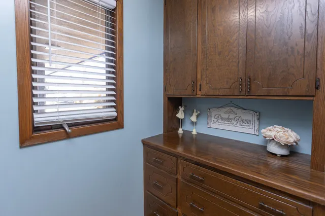 $345,500 | 301 Nottingham Court, North Mankato, MN 56003