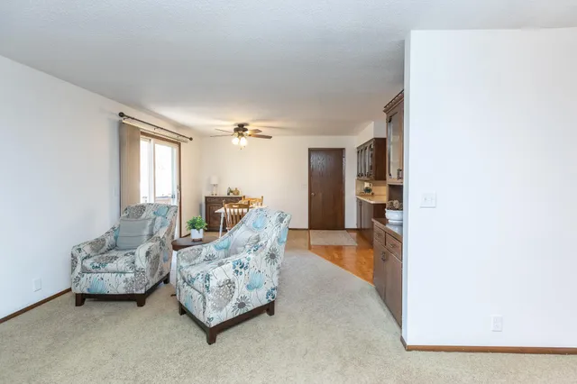 $345,500 | 301 Nottingham Court, North Mankato, MN 56003