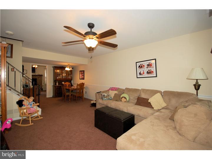 73 Loggers Mill Road Horsham, PA 19044 - Photo 5 of 18 Living Room