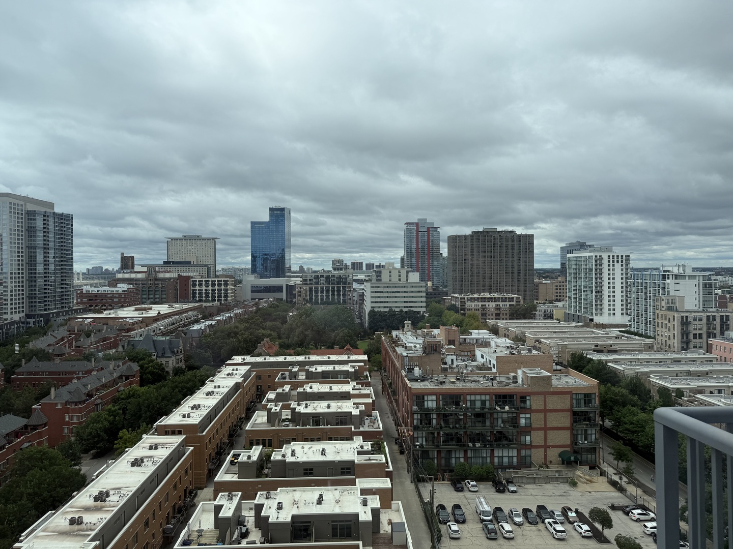 1600 South Prairie Avenue, Unit 1607 Chicago, IL 60616 - Photo 11 of 11 a city view with tall buildings