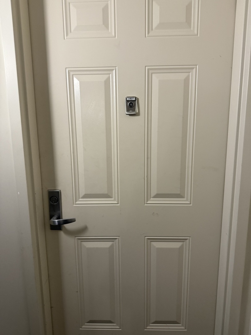 1600 South Prairie Avenue, Unit 1607 Chicago, IL 60616 - Photo 5 of 11 a view of a closet