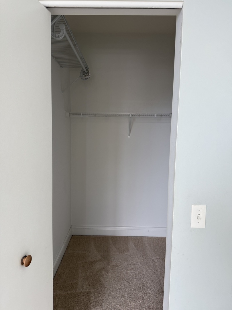 1600 South Prairie Avenue, Unit 1607 Chicago, IL 60616 - Photo 7 of 11 a view of a small space