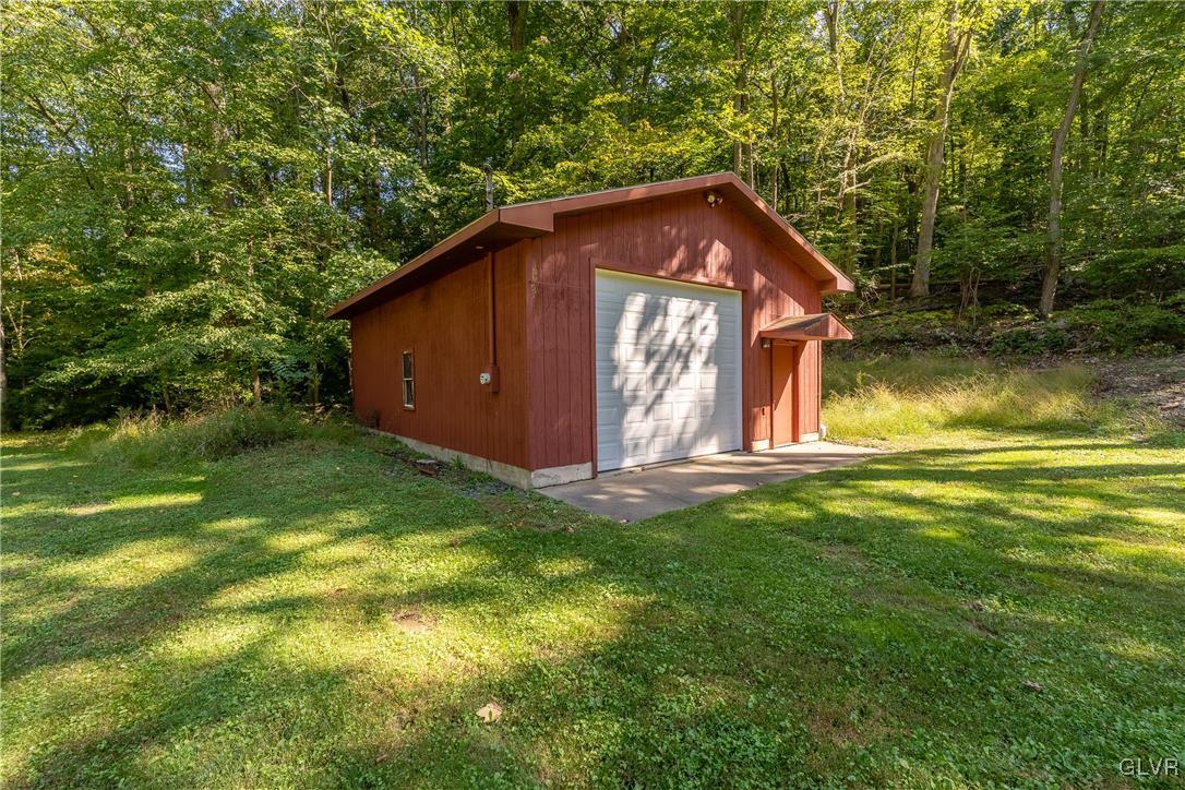 6711 Powder Valley Road Zionsville, PA 18092 - Photo 22 of 24