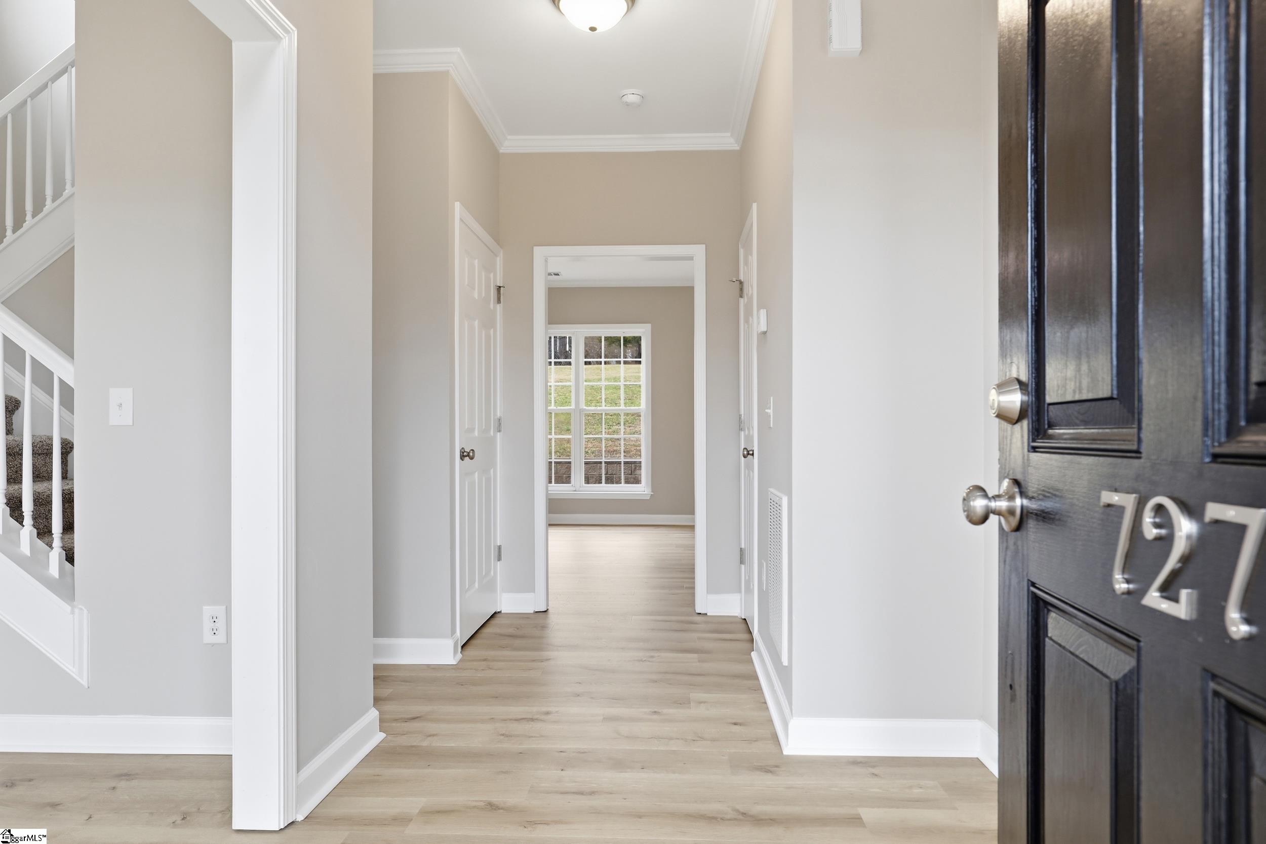 727 Dutchman Court Greer, SC 29651 - Photo 3 of 49