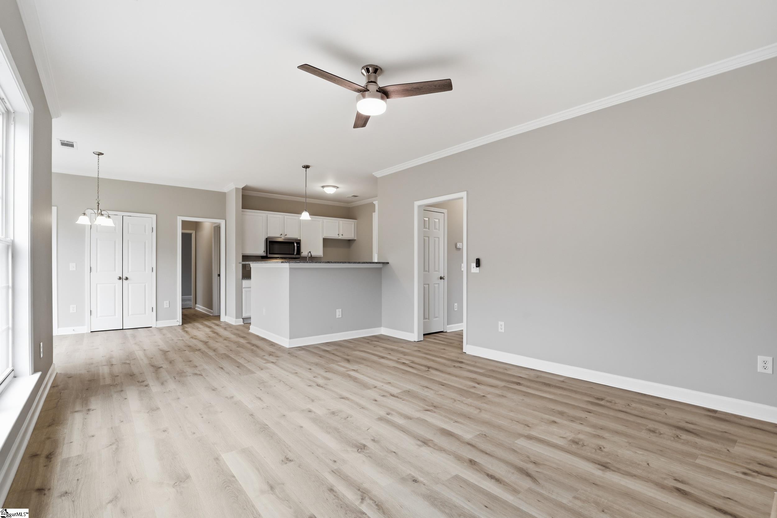 727 Dutchman Court Greer, SC 29651 - Photo 9 of 49