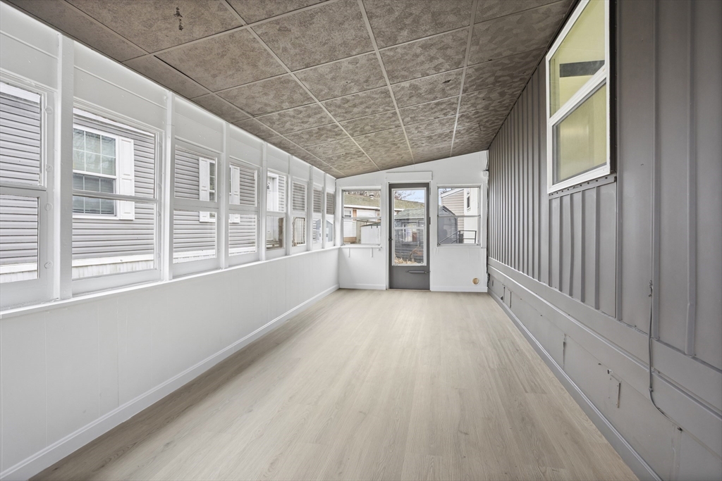 557 Southwest Cutoff, Unit 35 Worcester, MA 01607 - Photo 18 of 32