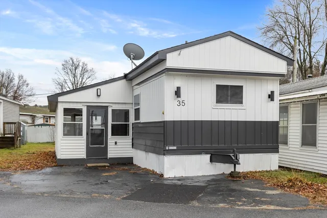 $174,999 | 557 Southwest Cutoff, Unit 35, Worcester, MA 01607