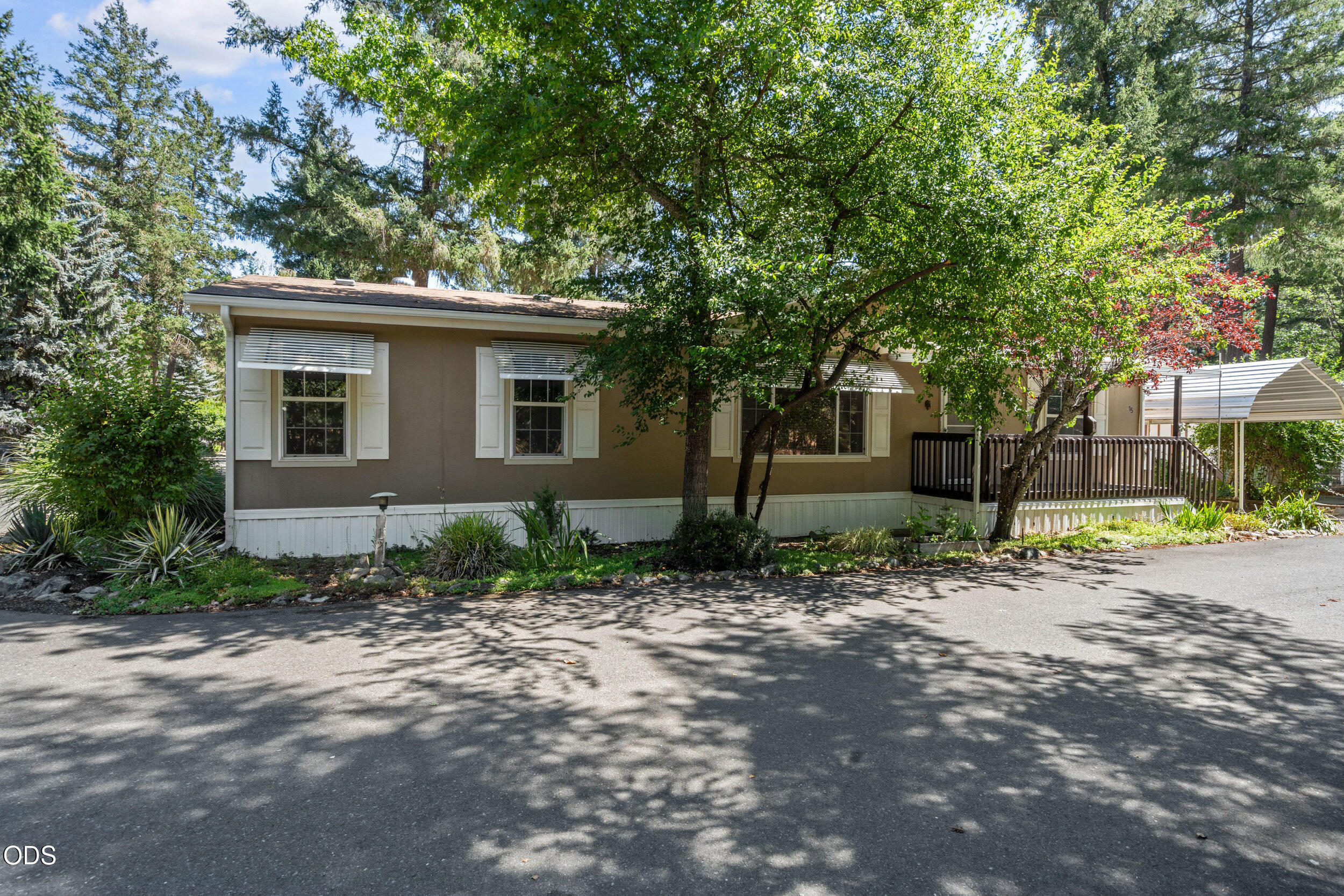 537 Thompson Creek Road, Unit 15 Jacksonville, OR 97530 - Photo 33 of 40