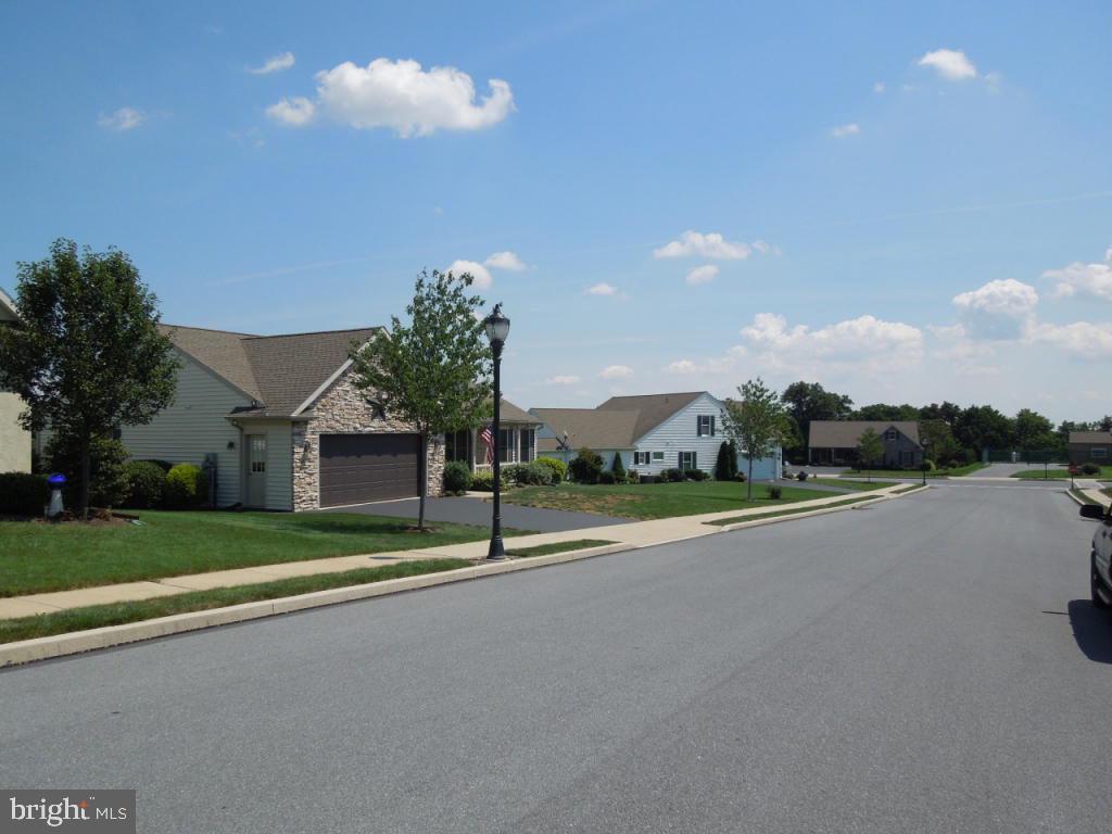 785 Heather Ridge Manheim, PA 17545 - Photo 14 of 14