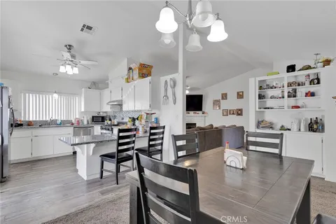 $350,000 | 22517 Ojai Road, Apple Valley, CA 92308