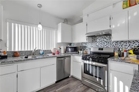 $350,000 | 22517 Ojai Road, Apple Valley, CA 92308