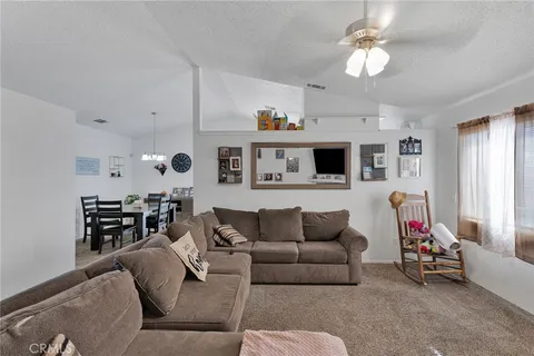 $350,000 | 22517 Ojai Road, Apple Valley, CA 92308