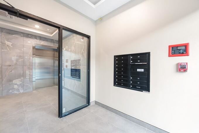 304 61st Street, Unit 1A West New York, NJ 07093 - Photo 7 of 44 a view of an entryway