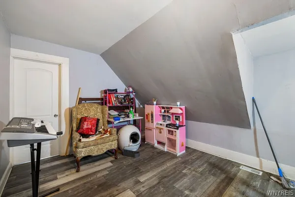 $204,900 | 287 Busti Avenue, Buffalo, NY 14201