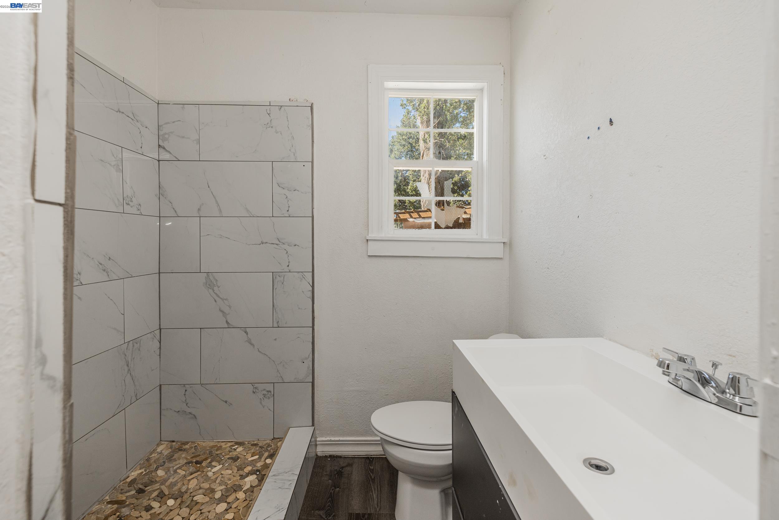 252 West Clover Road Tracy, CA 95376 - Photo 33 of 40
