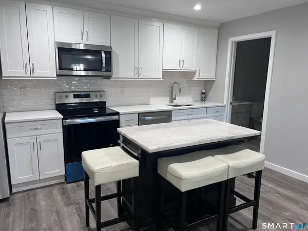 $2,000 | 7 Dale Street, Unit G1, Stamford, CT 06902