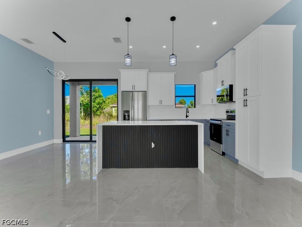 3810 17th Street Southwest Lehigh Acres, FL 33976 - Photo 5 of 22