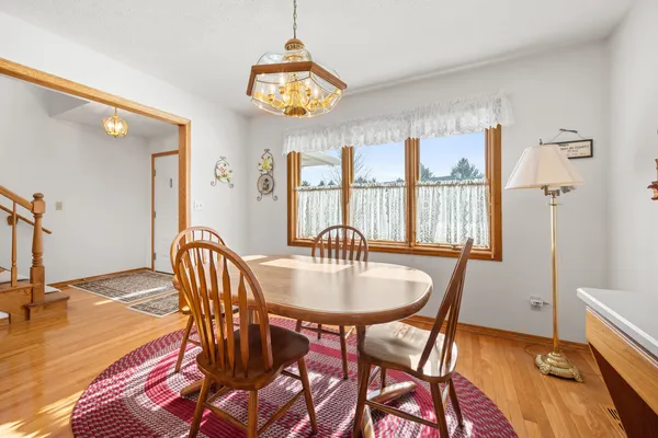 $335,000 | 1755 Brock Circle, Sycamore, IL 60178