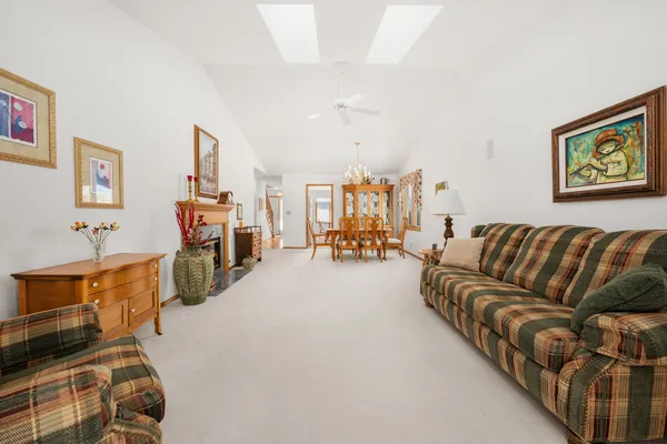 $335,000 | 1755 Brock Circle, Sycamore, IL 60178