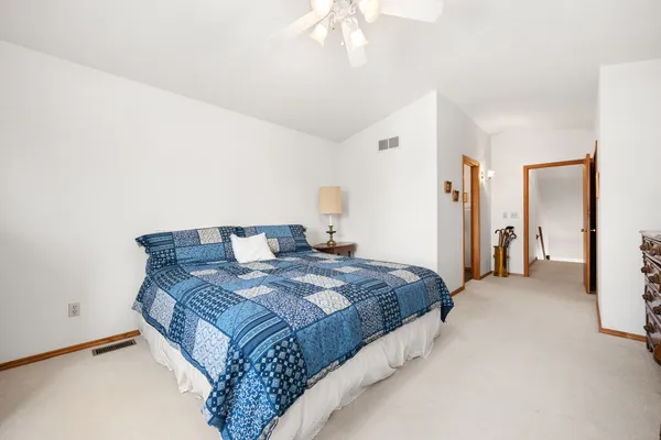 $335,000 | 1755 Brock Circle, Sycamore, IL 60178