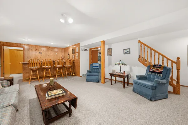 $335,000 | 1755 Brock Circle, Sycamore, IL 60178