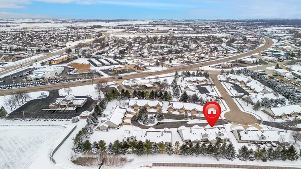 $335,000 | 1755 Brock Circle, Sycamore, IL 60178