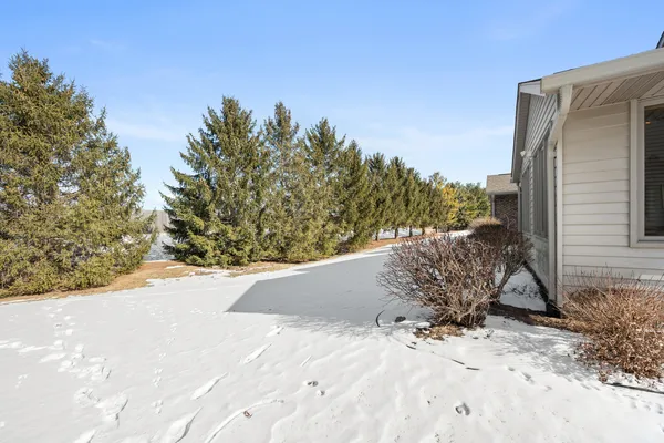 $335,000 | 1755 Brock Circle, Sycamore, IL 60178