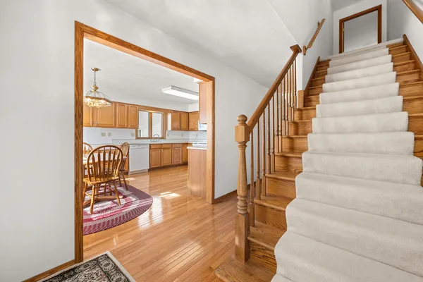 $335,000 | 1755 Brock Circle, Sycamore, IL 60178