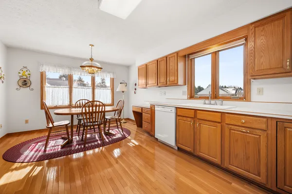 $335,000 | 1755 Brock Circle, Sycamore, IL 60178