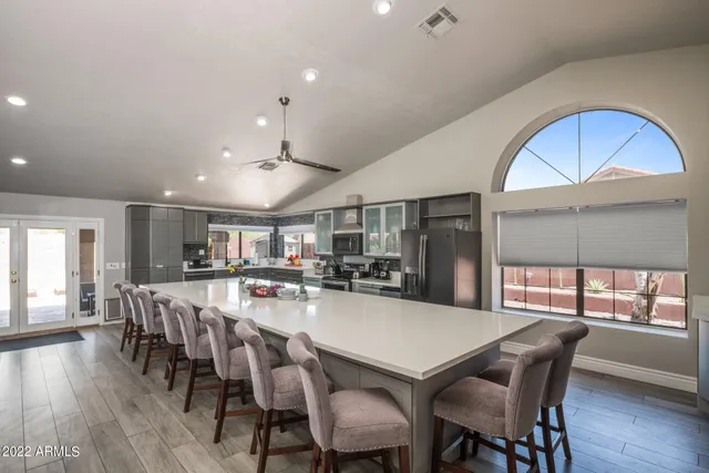 $9,500 | 1142 East Kings Avenue, Phoenix, AZ 85022