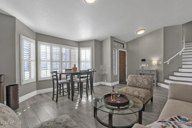 $9,500 | 1142 East Kings Avenue, Phoenix, AZ 85022