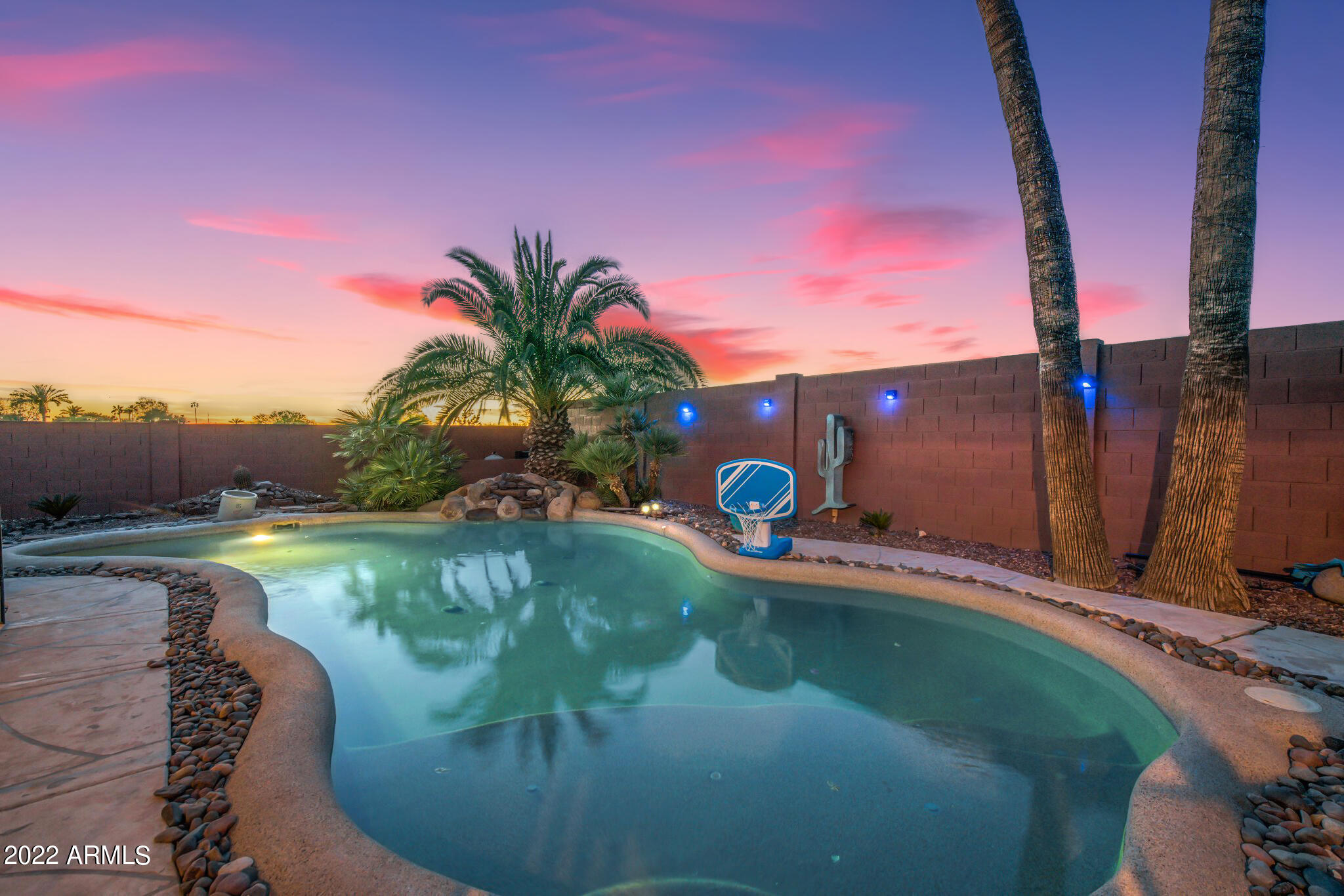 1142 East Kings Avenue Phoenix, AZ 85022 - Photo 4 of 45 8b2f15c018423a71d0a61165ed2482567af032a8