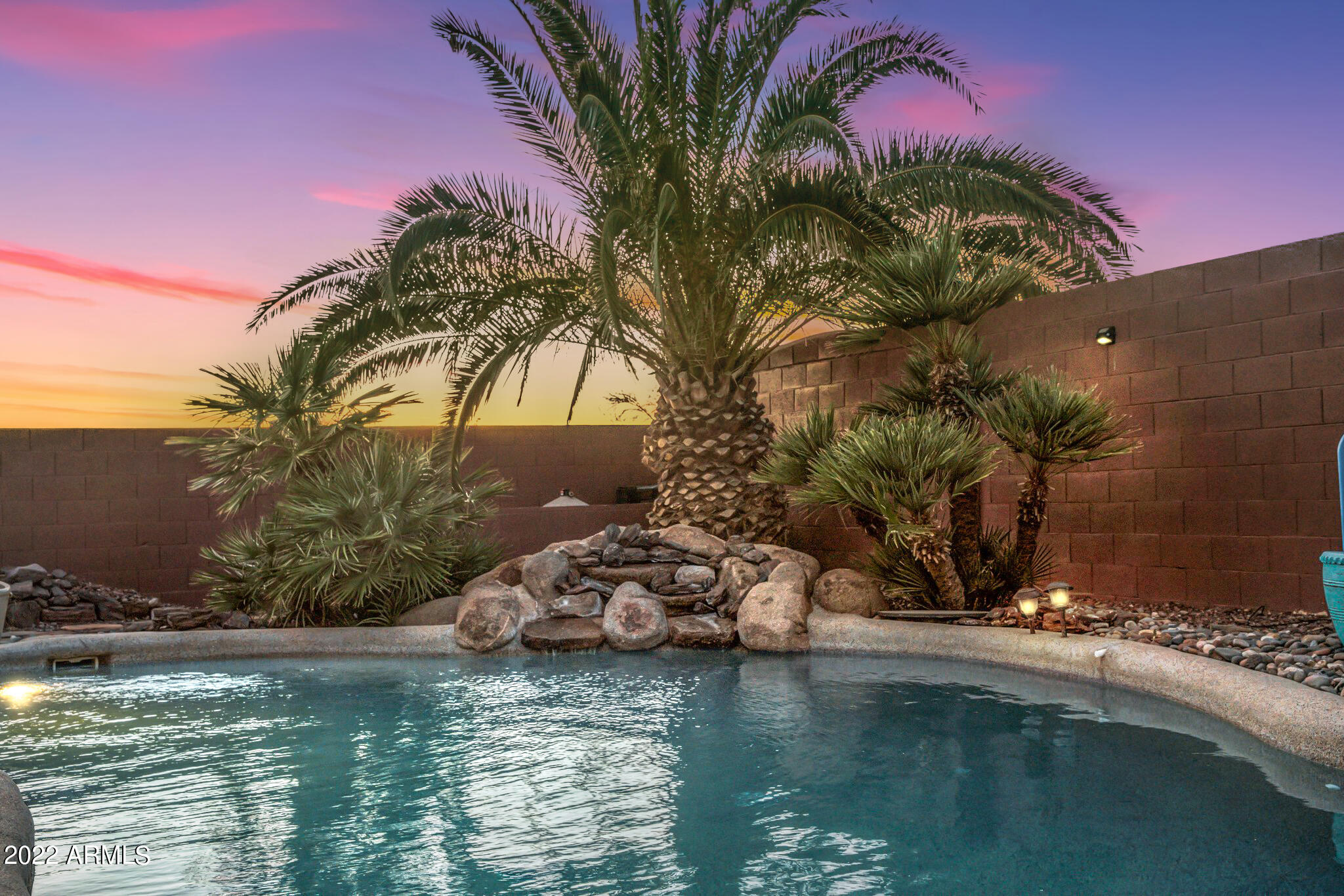 1142 East Kings Avenue Phoenix, AZ 85022 - Photo 42 of 45 abbd00ac225ce3860d842752520e175a361c1564