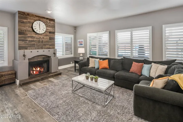 $9,500 | 1142 East Kings Avenue, Phoenix, AZ 85022