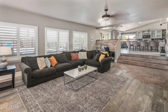 $9,500 | 1142 East Kings Avenue, Phoenix, AZ 85022