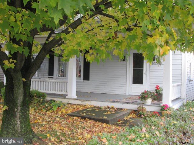 807 Delta Road Red Lion, PA 17356 - Photo 3 of 35