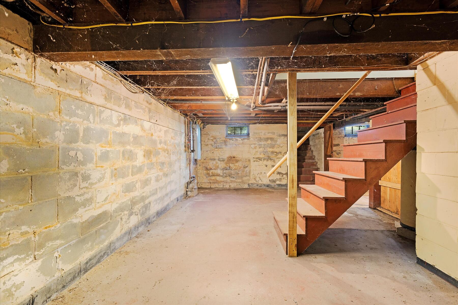 307 Bank Street Harwich, MA 02645 - Photo 28 of 45 a view of entryway