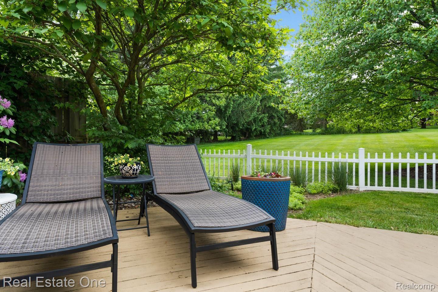 1081 Hathaway Rising Rochester, MI 48306 - Photo 24 of 43 DSC04756.jpg